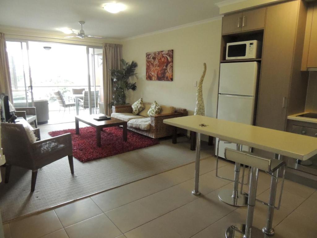 Airlie Central Apartments Эйрли-Бич Номер фото